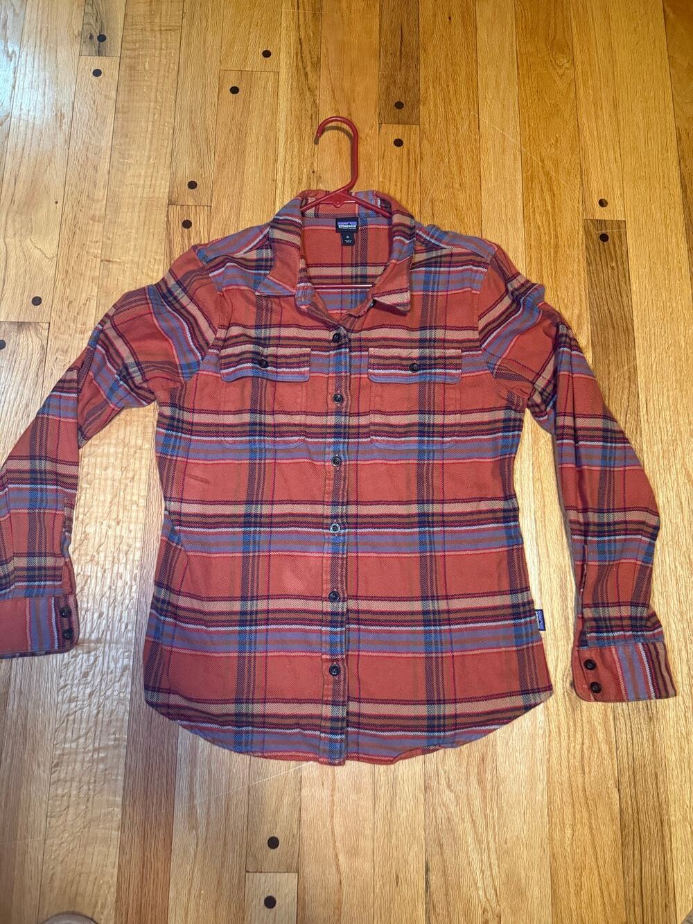 Patagonia Fjord Flannel Shirt Women M Plaid Organic Cotton FA19 53916